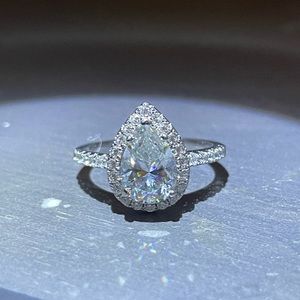 2 Ct pear diamond ring